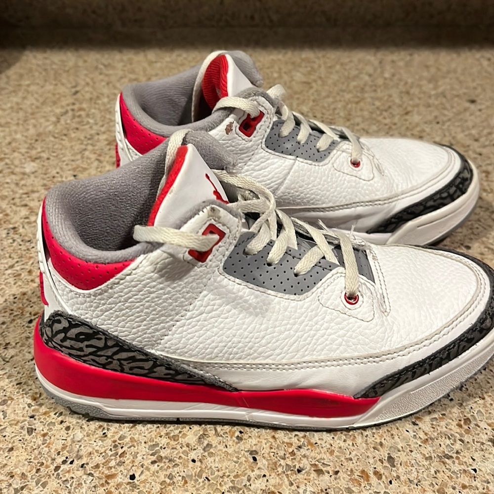 Youth Nike Air Jordan Retro